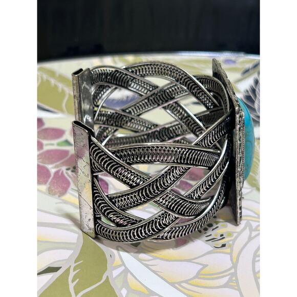 Vintage Tibetan Silver Cuff Bracelet Synthetic Turquoise Stone Boho Artsy Indie - Picture 5 of 6